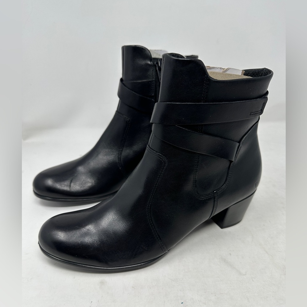 ECCO SHAPE M 35 Women’s Black Leather Ankle Boot EUR 38 US 7 - 7.5 NWOB